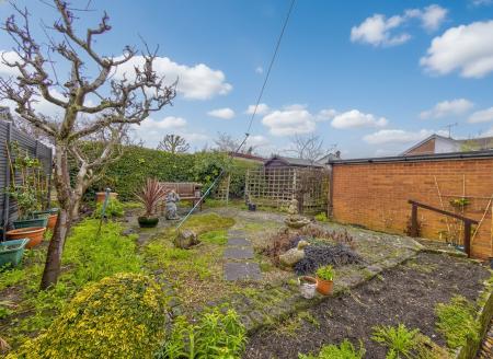 3 bedroom Detached bungalow for sale in Gildingwells Road, Woodsetts, S81