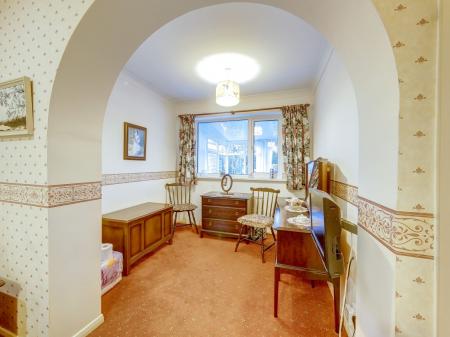 3 bedroom Detached bungalow for sale in Gildingwells Road, Woodsetts, S81