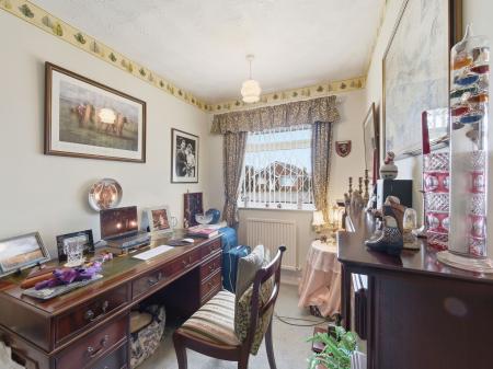 4 bedroom Detached house for sale in Rosedale, Worksop, S81