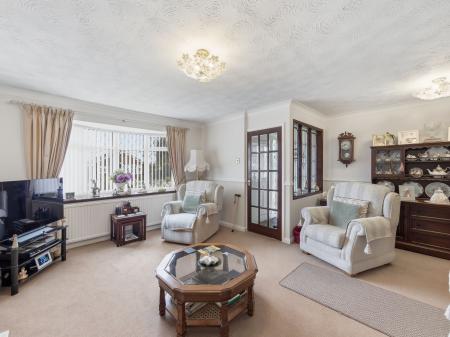 4 bedroom Detached house for sale in Rosedale, Worksop, S81