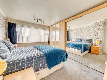 3 bedroom Semi-detached house for sale in St. James Avenue, South Anston, S25