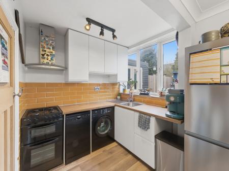 3 bedroom Semi-detached house for sale in Shepherds Avenue, Worksop, S81