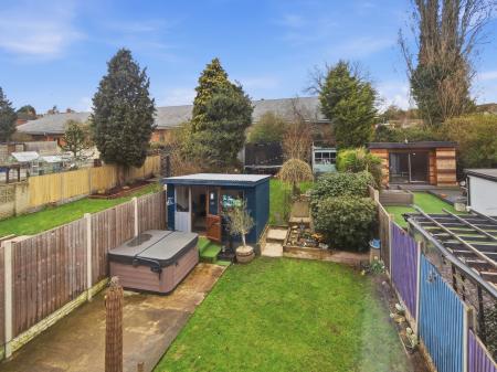 3 bedroom Semi-detached house for sale in Shepherds Avenue, Worksop, S81