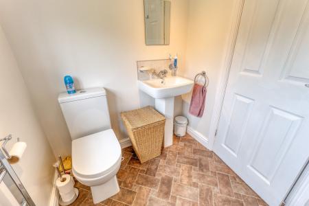 4 bedroom Detached house for sale in Holmefield Close, Worksop, S81