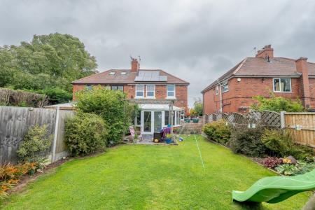3 bedroom Semi-detached house for sale in Doncaster Road, Costhorpe, S81