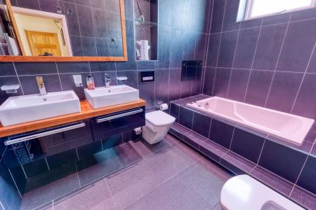 5 bedroom Detached bungalow for sale in Goose Lane, Wickersley, S66