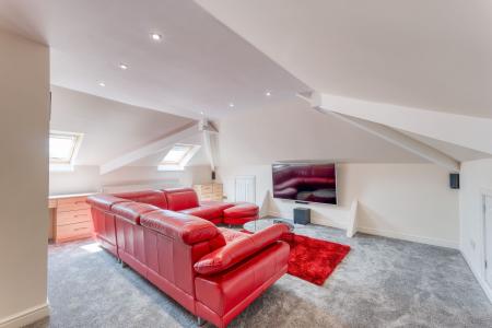 5 bedroom Detached bungalow for sale in Goose Lane, Wickersley, S66