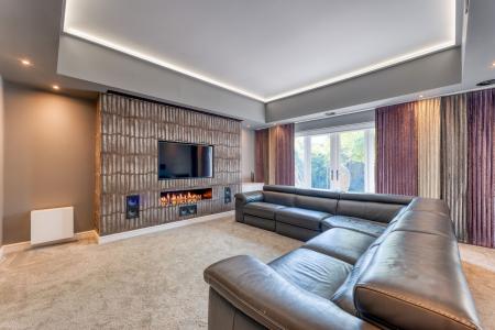 5 bedroom Detached bungalow for sale in Goose Lane, Wickersley, S66