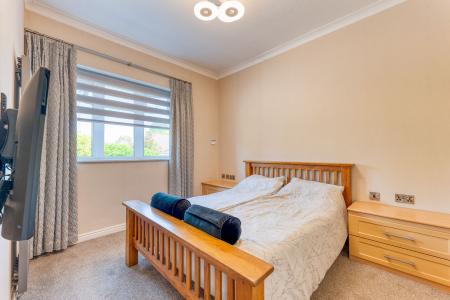 5 bedroom Detached bungalow for sale in Goose Lane, Wickersley, S66