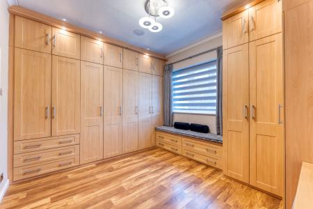 5 bedroom Detached bungalow for sale in Goose Lane, Wickersley, S66
