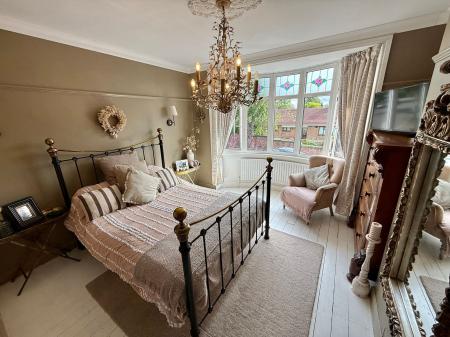 4 bedroom Semi-detached house for sale in The Baulk, Worksop, S81