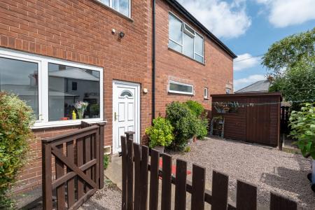 4 bedroom Flat for sale in Gateford Road, Worksop, S81