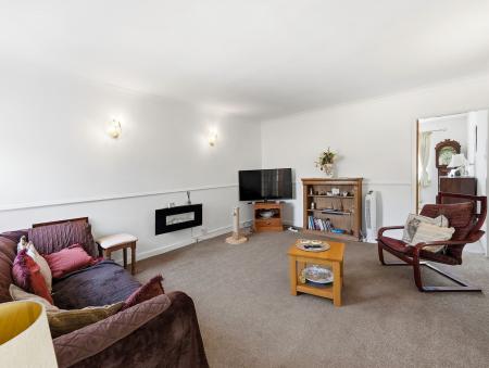 4 bedroom Flat for sale in Gateford Road, Worksop, S81