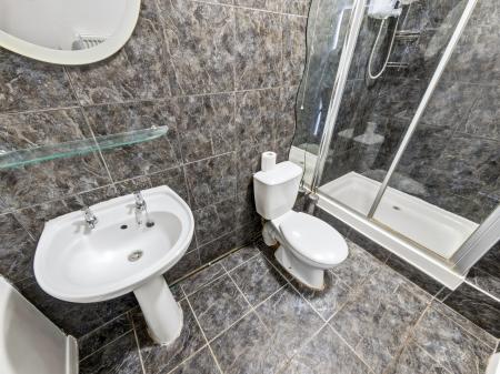 4 bedroom Flat for sale in Gateford Road, Worksop, S81
