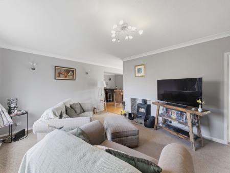 4 bedroom Detached house for sale in Oak Close, Worksop, S80