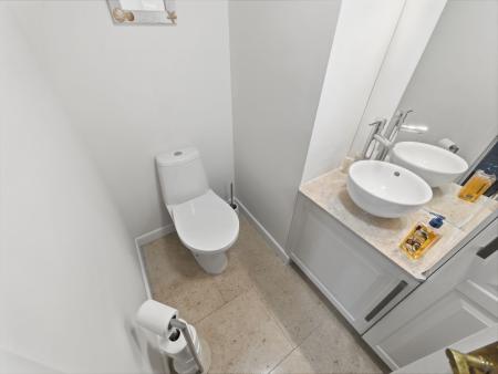 4 bedroom Detached house for sale in Oak Close, Worksop, S80