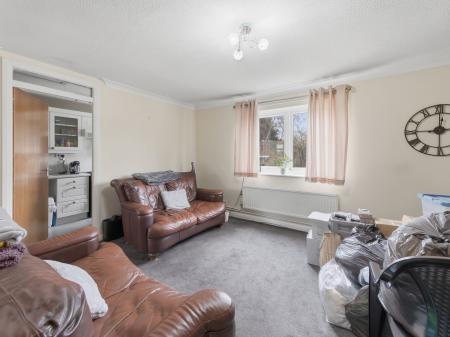 1 bedroom Flat for sale in Thievesdale Close, Worksop, S81