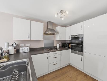 3 bedroom Semi-detached house for sale in Henry Close, Worksop, S80