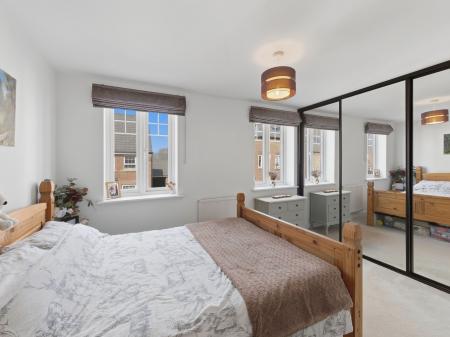 3 bedroom Semi-detached house for sale in Henry Close, Worksop, S80