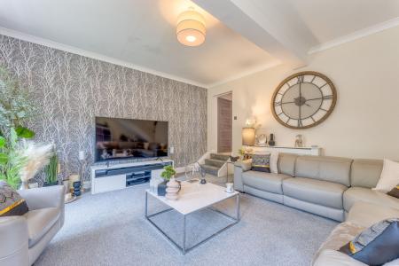 4 bedroom Detached house for sale in Sparken Hill, Worksop, S80