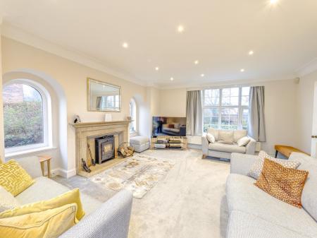 3 bedroom Detached house for sale in Sparken Hill, Worksop, S80