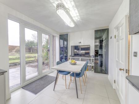 3 bedroom Detached house for sale in Sparken Hill, Worksop, S80