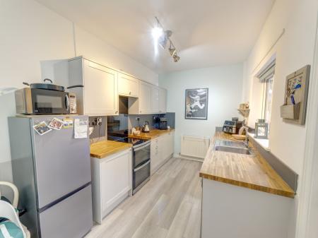 3 bedroom Terraced House for sale in Spring Hill, Whitwell, S80