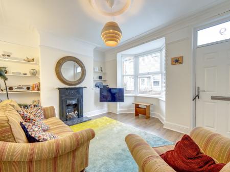 3 bedroom Terraced House for sale in Spring Hill, Whitwell, S80