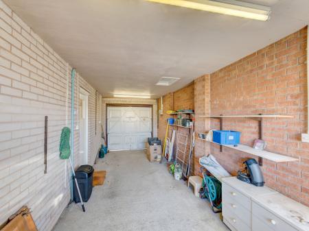 2 bedroom Detached bungalow for sale in Water Meadows, Worksop, S80