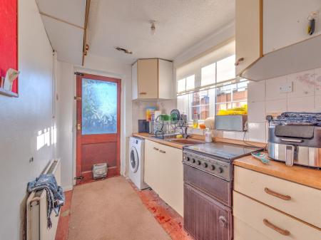 3 bedroom Semi-detached house for sale in Ramsden Crescent, Carlton-In-Lindrick, S81