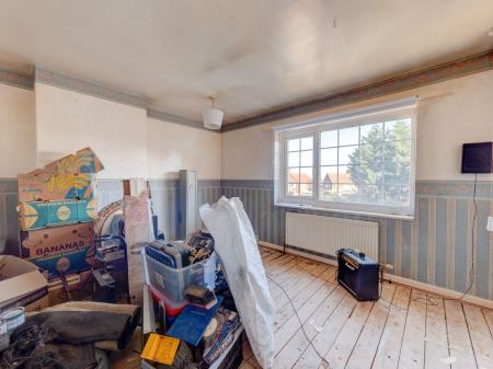3 bedroom Semi-detached house for sale in Ramsden Crescent, Carlton-In-Lindrick, S81