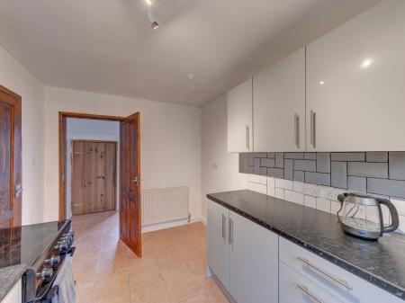 3 bedroom Terraced House for sale in Newbolt Road, Doncaster, DN4
