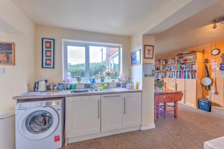 3 bedroom Detached house for sale in Bracebridge Avenue, Worksop, S80