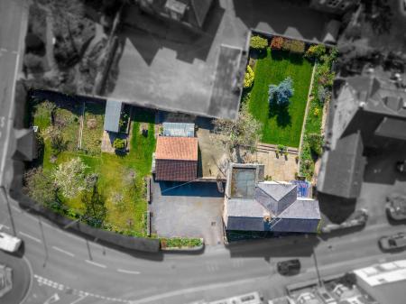 4 bedroom Detached house for sale in High Street, Whitwell, S80