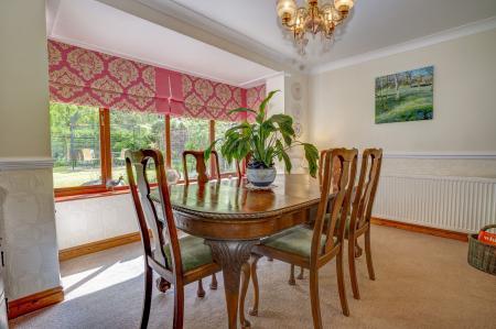4 bedroom Detached house for sale in Windsor Road, Carlton-In-Lindrick, S81