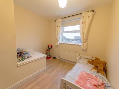 4 bedroom Detached house for sale in Chatsworth Road, Creswell, S80