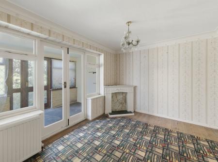 3 bedroom Semi-detached house for sale in Coleridge Road, Worksop, S81