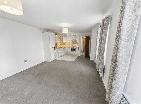 2 bedroom Flat for sale in Grove Court, Worksop, S80