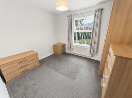 2 bedroom Flat for sale in Grove Court, Worksop, S80