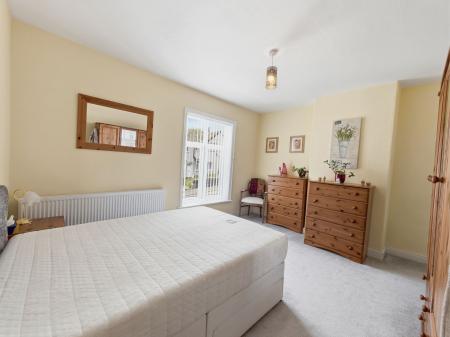 2 bedroom End of terrace house for sale in Duke Street, Whitwell, S80