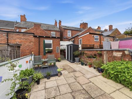 2 bedroom End of terrace house for sale in Duke Street, Whitwell, S80