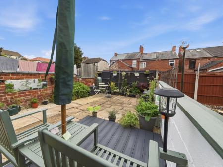 2 bedroom End of terrace house for sale in Duke Street, Whitwell, S80