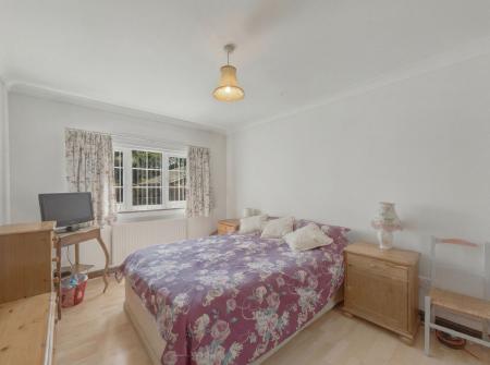3 bedroom Detached bungalow for sale in Harworth Avenue, Blyth, S81