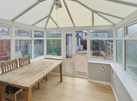 3 bedroom Semi-detached house for sale in Airstone Road, Askern, DN6