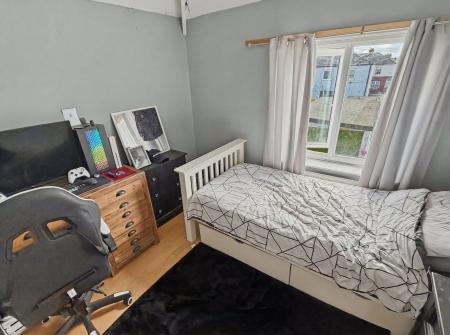 3 bedroom Semi-detached house for sale in Airstone Road, Askern, DN6