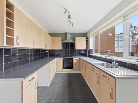 3 bedroom Semi-detached house for sale in Allsopp Drive, Worksop, S81