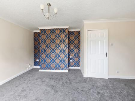 3 bedroom Semi-detached house for sale in Allsopp Drive, Worksop, S81