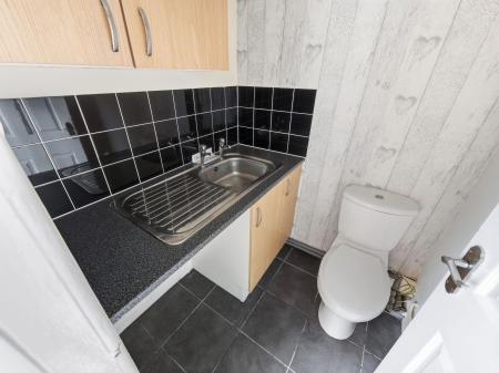 3 bedroom Semi-detached house for sale in Allsopp Drive, Worksop, S81
