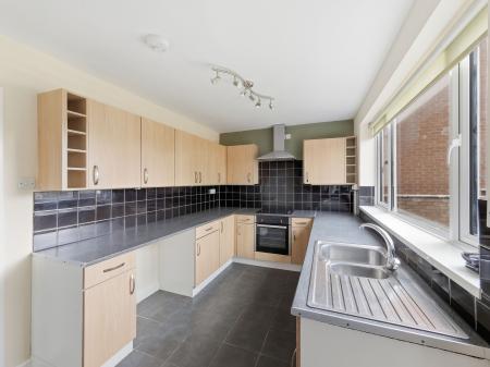 3 bedroom Semi-detached house for sale in Allsopp Drive, Worksop, S81