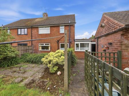 3 bedroom Semi-detached house for sale in Thackeray Close, Worksop, S81